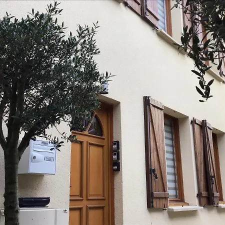 Medicis Avec Garage Casa de Férias